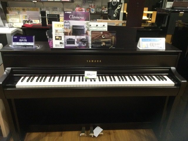 電子ピアノ